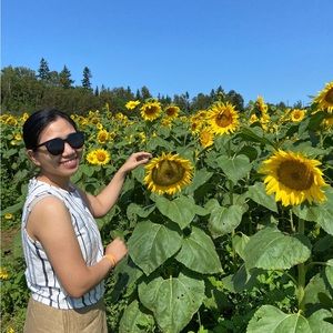 Meet your Posher, Diem